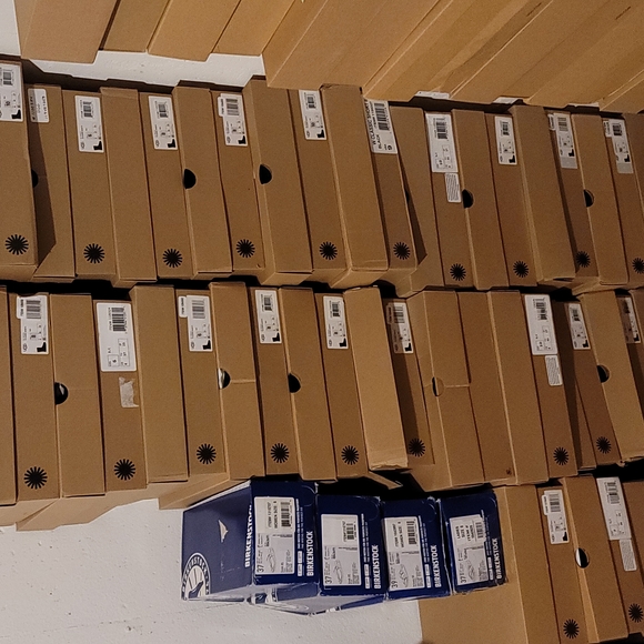 🎁UGG Ladies’ Classic Short II Boot - Picture 12 of 16